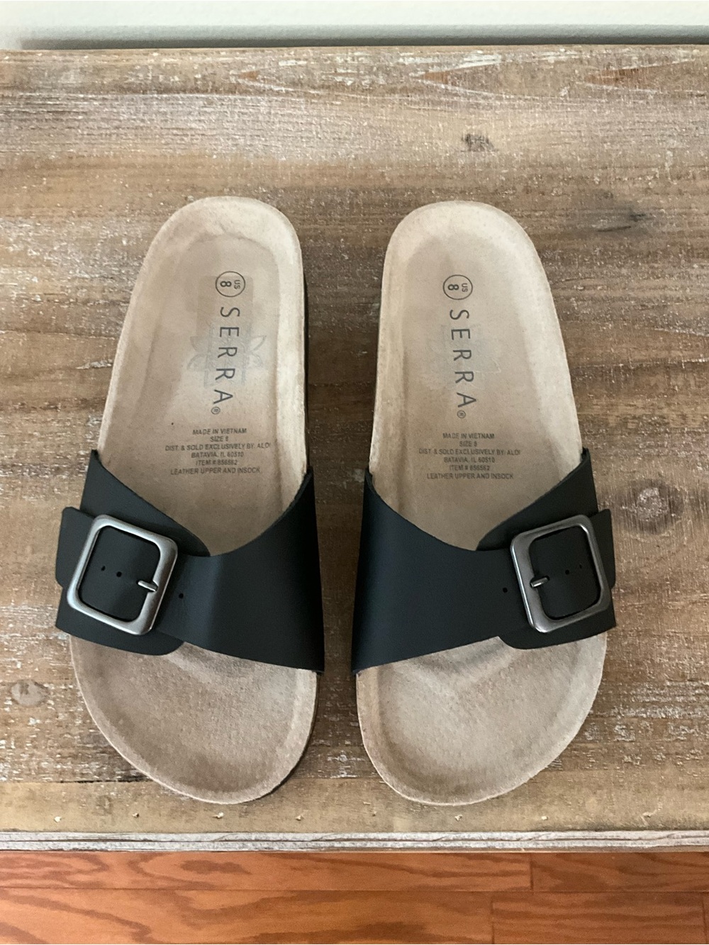 Serra Sandals sz. 8 ~ New